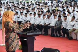 5 Lulusan Terbaik Perguruan Tinggi di Jatim Berpeluang Kerja di BUMD