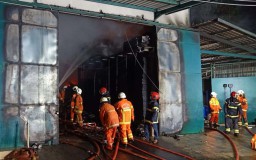 Gudang Mesin Jahit di Surabaya Terbakar, Tamu Hotel Berhamburan
