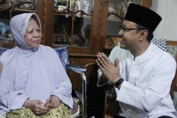 Sambangi Ida Laila, Gus Ipul Berkomitmen Perhatikan Nasib Seniman