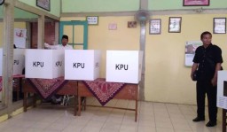 Jokowi Ungguli Prabowo 56 Suara di TPS Bupati Pasuruan