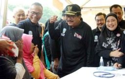 HPN 2019, Warga Bangkalan Ikuti Pemeriksaan Kesehatan Gratis