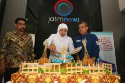 Gubernur Khofifah Janji Evaluasi Internal Pemprov Jatim
