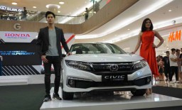 Dua Mobil Honda Model Baru Dipamerkan di Surabaya