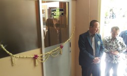 Unitomo Dirikan Pusat Studi Kebijakan & Layanan Publik untuk Indonesia