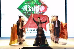 Banyuwangi Batik Festival Sajikan Kolaborasi Karya Lokal dan Italia