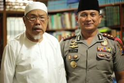 Wejangan Mantan Menag KH Tolchah Hasan untuk Penyebar Hoax