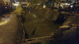 Angker! Sering Muncul Kuntilanak di Sungai Terceburnya Mobil Sedan  