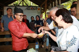 Hmmm, Enaknya Durian Warna-Warni dari Banyuwangi ini
