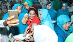 Cawagub Puti Lebih Dikenal Melalui Media Sosial
