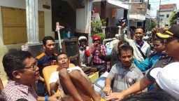 Proses Evakuasi Pemuda Dipasung Ternyata Pakai Permen, Ini Ceritanya