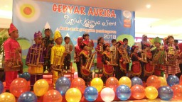 Anak-Anak Disabilitas Tampilkan Karya Seni Menarik di Mal