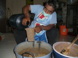 Sirup Bogem Wonorejo Hasil Kekayaan Pantai Timur