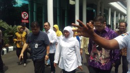 Kunjungi Pabrik Sampoerna, Khofifah: Lindungi Pekerja Perempuan