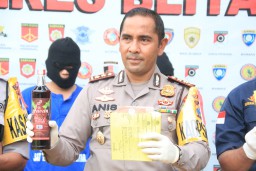 Polres Blitar Sita Ratusan Liter Miras Oplosan Gula dan Pewarna