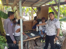 Keterlaluan! 4 Pemuda Pesta Miras di Pos Kamling saat Bulan Ramadan
