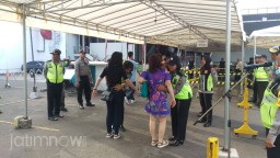 Terapkan Pengamanan Ketat, Kapolrestabes Tinjau Gereja di Surabaya