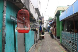 Geliat Kampung Gadukan, Tempat Perajin Tas Terbesar di Surabaya