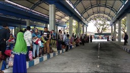 Arus Balik, Penumpang di Terminal Seloaji Ponorogo Menumpuk