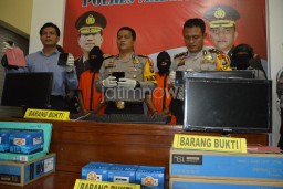 Polres Madiun Kota Bekuk Komplotan Pencuri Spesialis Gedung Sekolah 