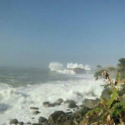 Waspadai Ombak Ganas, Nelayan di Pacitan Dilarang Melaut