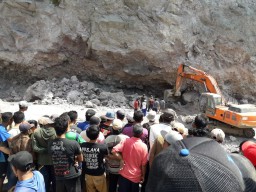 Penambang Batu di Ngawi Tewas Terkubur Reruntuhan Batu Tambang