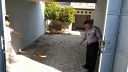 Tak Hanya Kuras Harta, Pencuri di Ngawi ini juga Curi Pintu Rumah