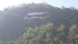 Hari Kemerdekaan, Bendera Merah Putih Gagah di Atas Perbukitan Blitar