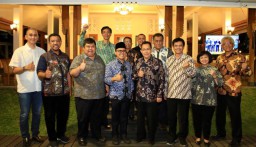 Terkesan Inovasi Banyuwangi, Rektor UI: Pak Anas Alumnus Kami  