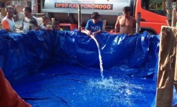 Kekeringan di Ponorogo Meluas, BPBD Buat Kolam Dadakan