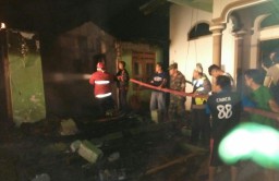 Ditinggal Pergi, Rumah Juragan Mebel Terbakar