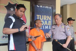 Pria ini Tertipu Bambu Gaib Milik 'Dukun Sakti'