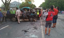 Keluar Terminal, Bus Santap Pikap hingga Sopirnya Tewas