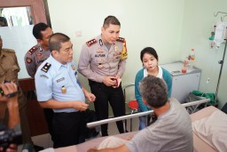 Dokumen Turis Rusia Kehabisan Bekal Diperiksa Imigrasi, Ini Hasilnya