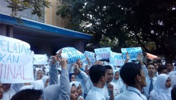 Kecewa Kebijakan Kepsek, Siswa SMAN 1 Gondanglegi Gelar Unjuk Rasa