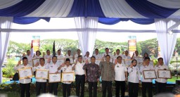 112 Desa dan Kelurahan di Jawa Timur Raih Anugerah Anubhawa Sasana