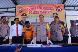 Polisi Gadungan Tipu Guru SMK di Madiun