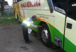 Razia Angkutan Penumpang, Dua Bus Dikeluarkan dari Terminal Patria 