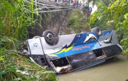 Ini Identitas Korban Bus Sumber Rahayu Terjun ke Sungai di Ngawi