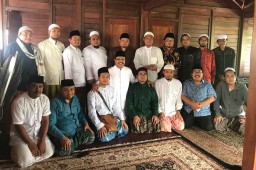 Gus dan Lora Pendukung Prabowo Tolak Gerakan People Power
