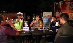 Polisi di Probolinggo Tekan Angka Kecelakaan dengan Secangkir Kopi
