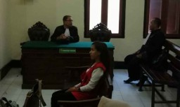 ES Mucikari Vanessa Angel Juga Dituntut 7 Bulan Penjara