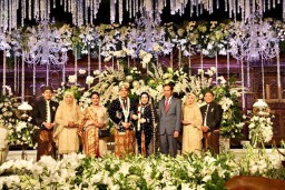 Ini Doa Presiden Jokowi saat Hadiri Resepsi Pernikahan Putri Khofifah