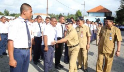 Hari Pertama Sekolah, Bupati Anas Semangati Siswa SMA-SMK Banyuwangi