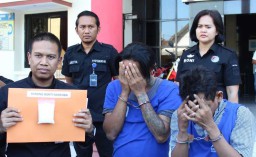 Sembunyikan Sabu di Jok Mobil, 2 Kurir di Surabaya Ditangkap