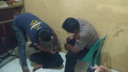 Ancam Warga dengan Pisau, Pencuri Uang di Toko Probolinggo Dimassa