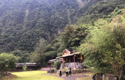 Melepas Lelah Bersama Suku Taroko Taiwan