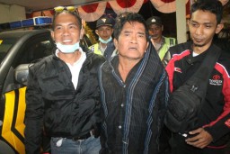 Diduga Dendam, Seorang Kakek di Tulungagung Bacok 3 Keluarga Sendiri