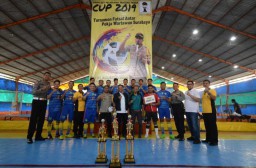 9 Tim Pokja Wartawan Surabaya Ikuti Turnamen Futsal Kapolres Perak