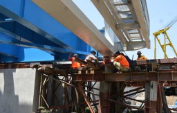 Jembatan Jalur Stasiun Geneng-Paron di Ngawi Digeser,  8 KA Terlambat
