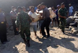 Seorang Penambang Pasir di Blitar Tewas Tertimbun Tebing Longsor